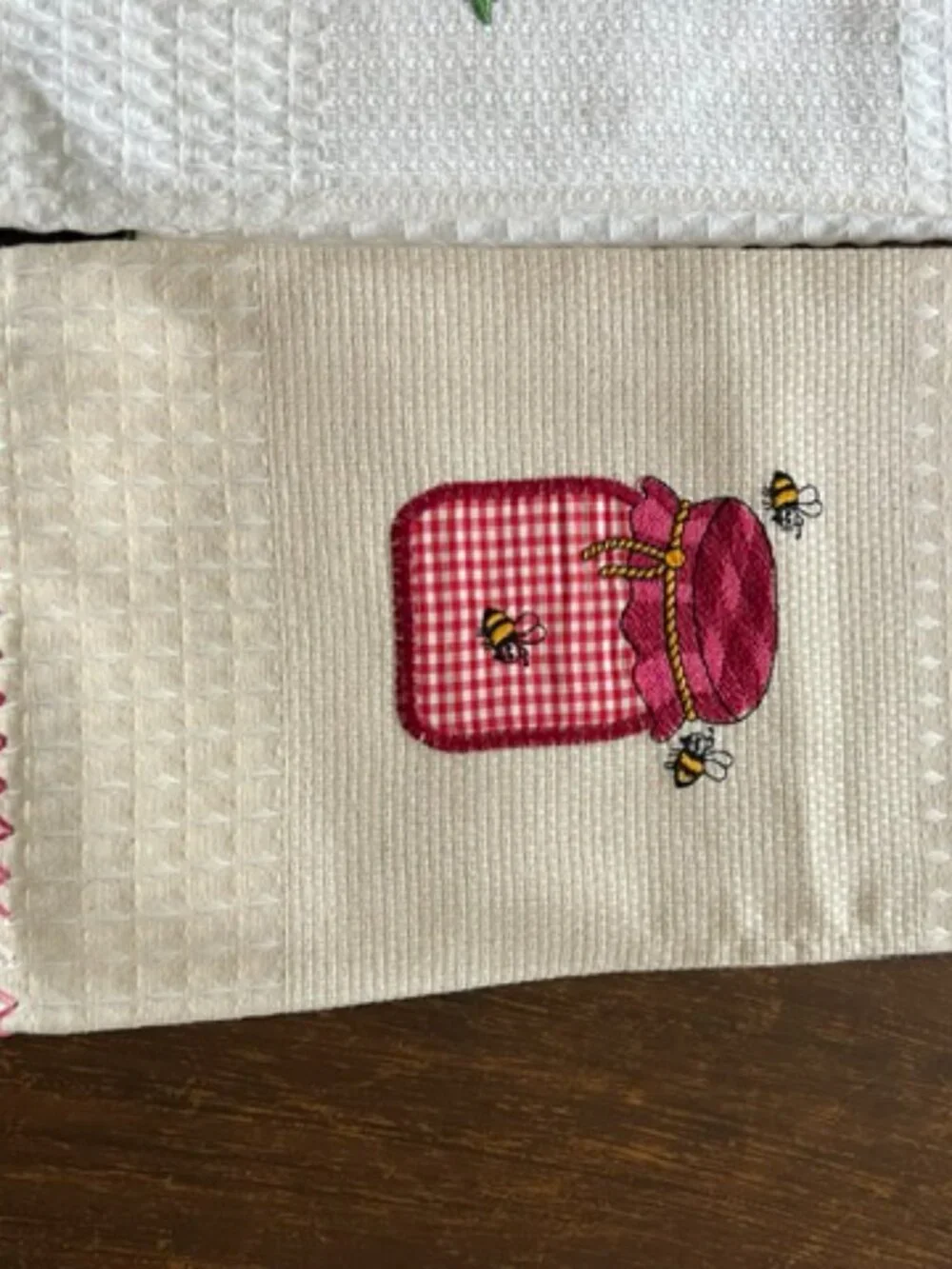 VTG Lot of 2 Kitchen Decorative Towels White/Red/Burgundy w/Embroidery Border
